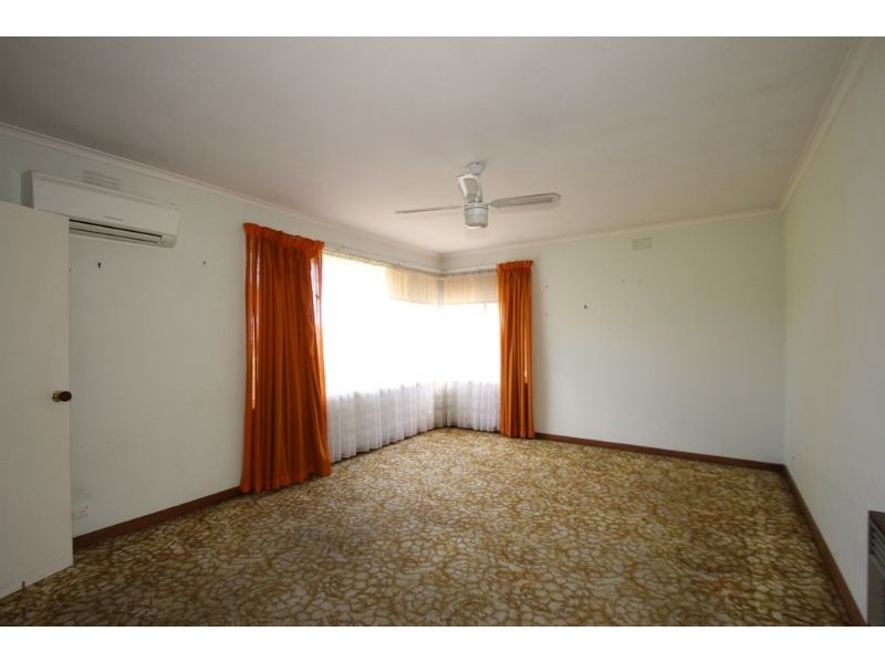 49 Peart Street, Leongatha VIC 3953