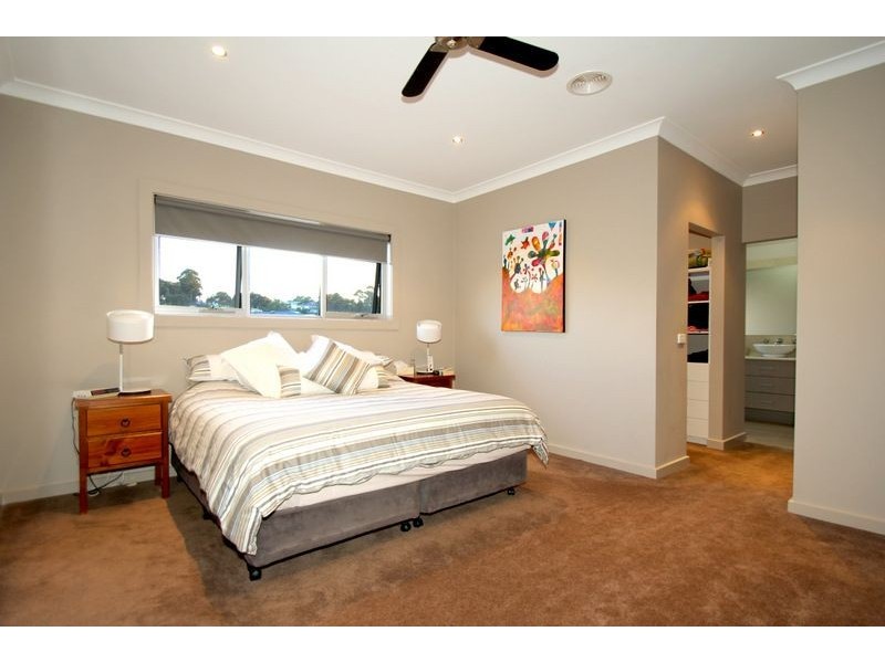 4 Silverback Place, Leongatha VIC 3953