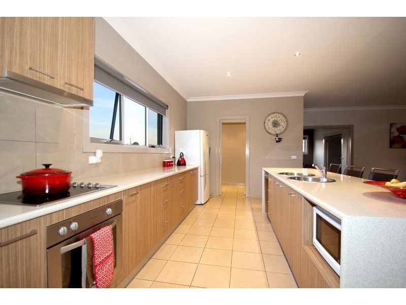 4 Silverback Place, Leongatha VIC 3953