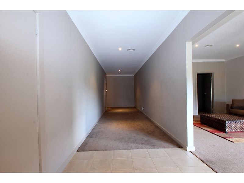 4 Silverback Place, Leongatha VIC 3953