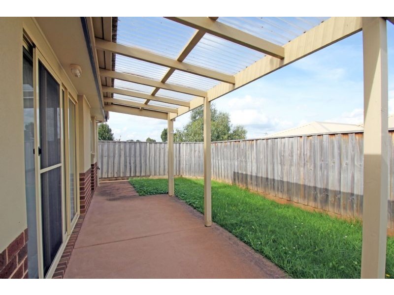 Unit 33 McDonald Street, Leongatha VIC 3953