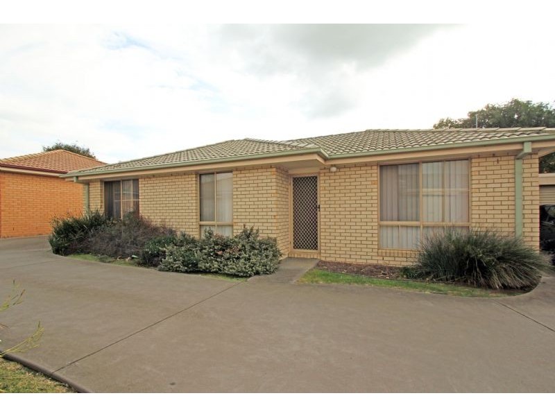 2/64 Anderson Street, Leongatha VIC 3953