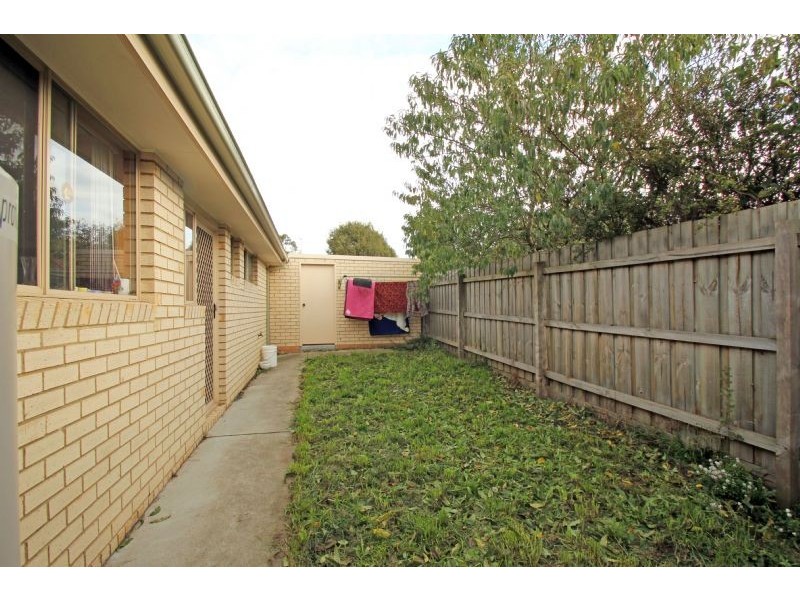 2/64 Anderson Street, Leongatha VIC 3953
