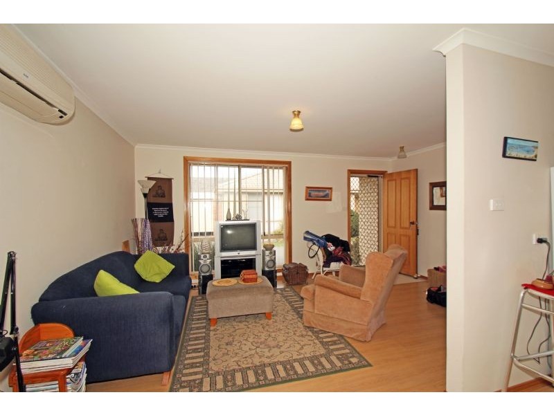 2/64 Anderson Street, Leongatha VIC 3953