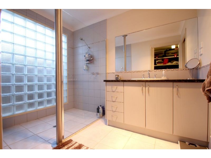 8 Norview Drive, Leongatha VIC 3953