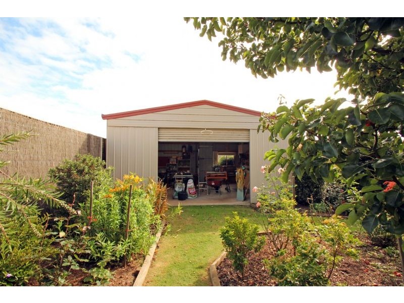 8 Elaine Court, Leongatha VIC 3953