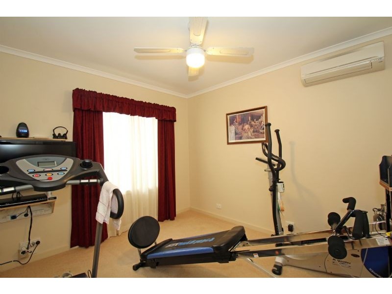 8 Elaine Court, Leongatha VIC 3953