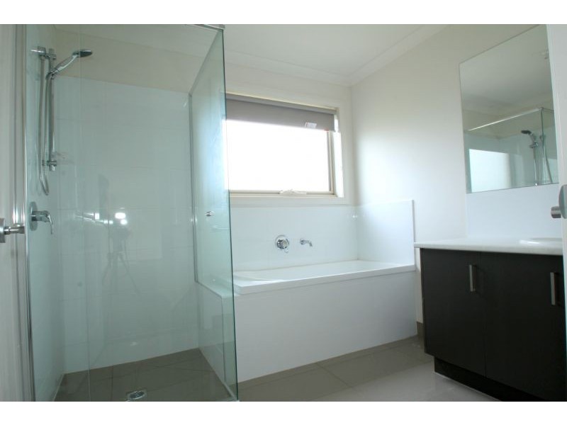 2/99 Brown Street, Leongatha VIC 3953