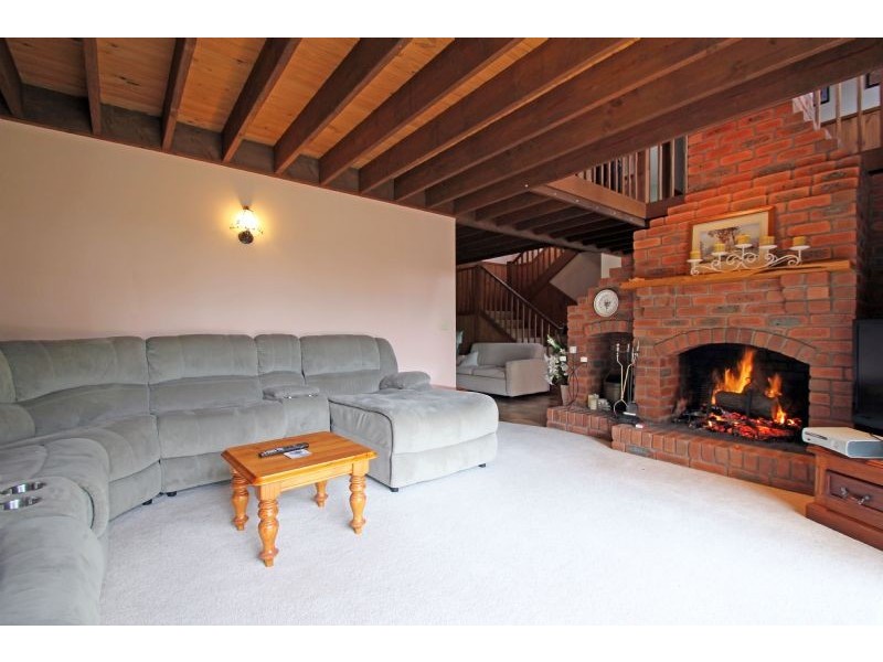 6-8 Bacon Avenue, Koonwarra VIC 3954