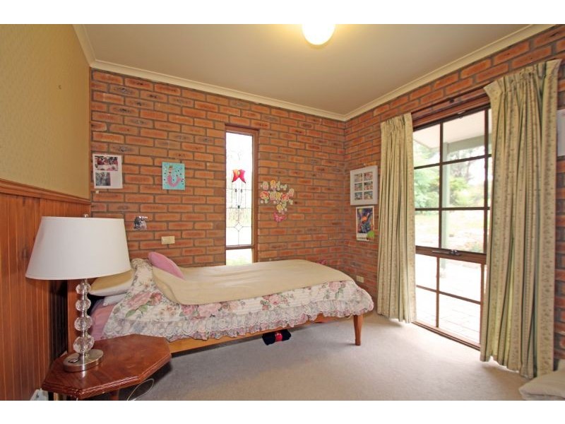 6-8 Bacon Avenue, Koonwarra VIC 3954