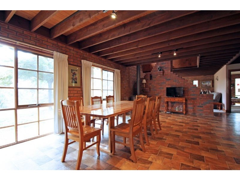 6-8 Bacon Avenue, Koonwarra VIC 3954