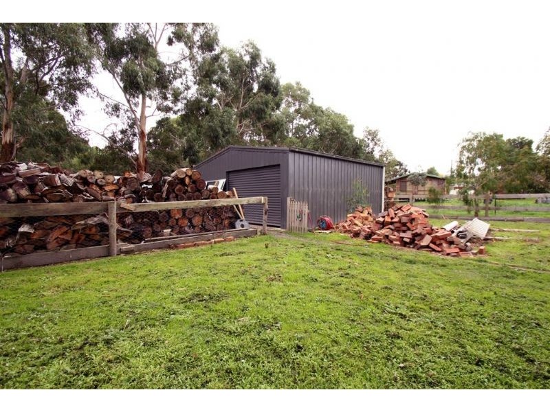 74 Whitelaw Street, Meeniyan VIC 3956