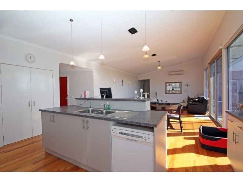 21 Long Street, Leongatha VIC 3953