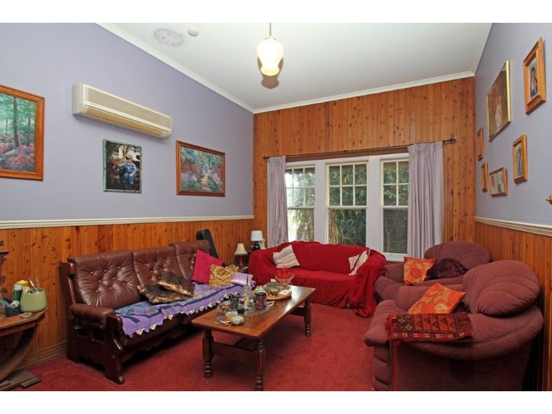 9 Young Street, Leongatha VIC 3953