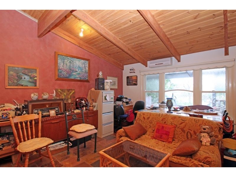 9 Young Street, Leongatha VIC 3953