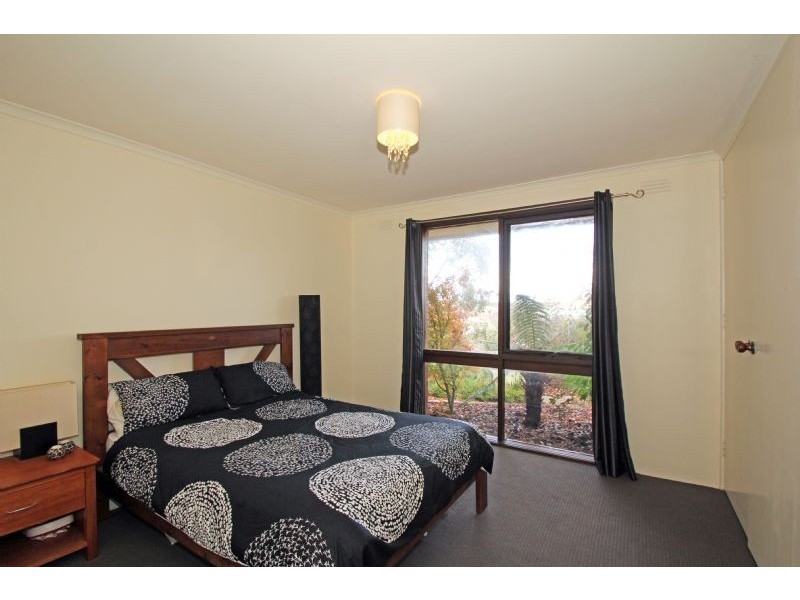 10 Valleyview Crescent, Leongatha VIC 3953