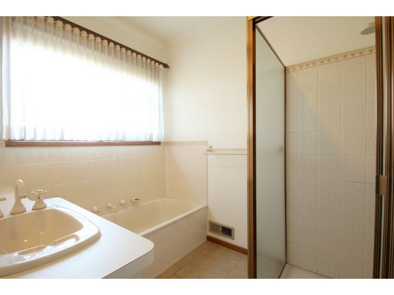 2 Noel Court, Leongatha VIC 3953