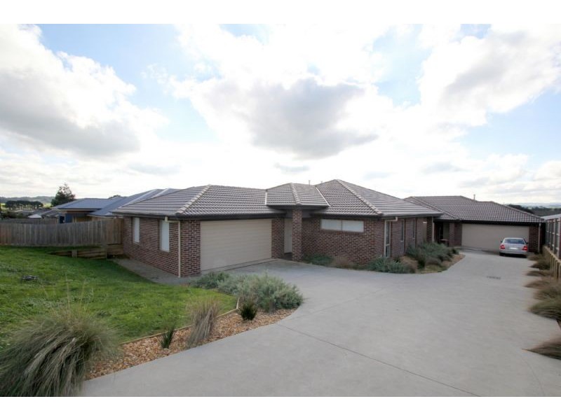 2/61 Shingler Street, Leongatha VIC 3953
