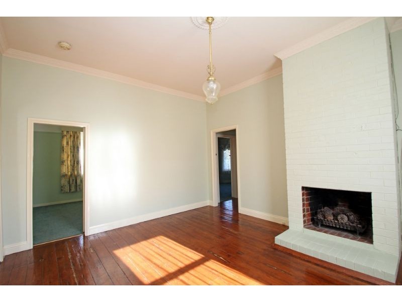 39 Bent Street, Leongatha VIC 3953