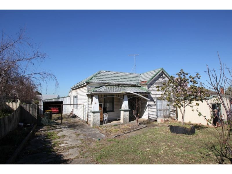 61 McCartin Street, Leongatha VIC 3953