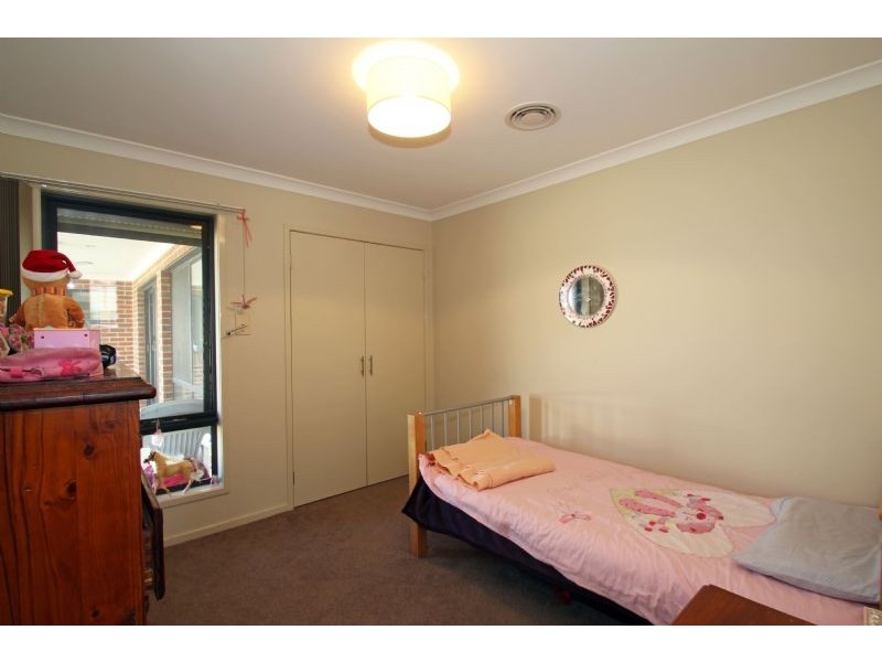 16 Carr Avenue, Leongatha VIC 3953