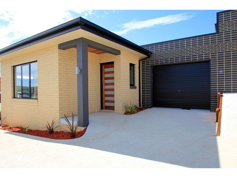 2/23 Hannah Rise, Korumburra VIC 3950