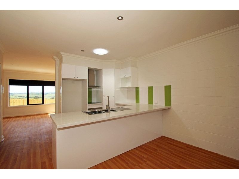 2/23 Hannah Rise, Korumburra VIC 3950