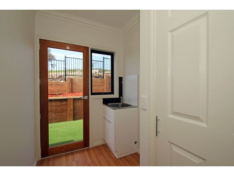 2/23 Hannah Rise, Korumburra VIC 3950