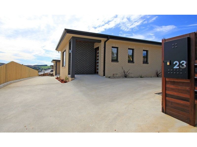 2/23 Hannah Rise, Korumburra VIC 3950