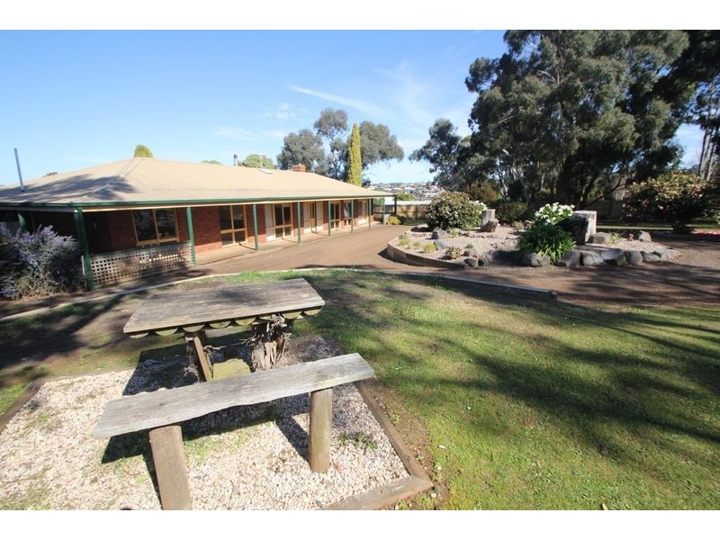 3 Louise Simon Court, Leongatha VIC 3953