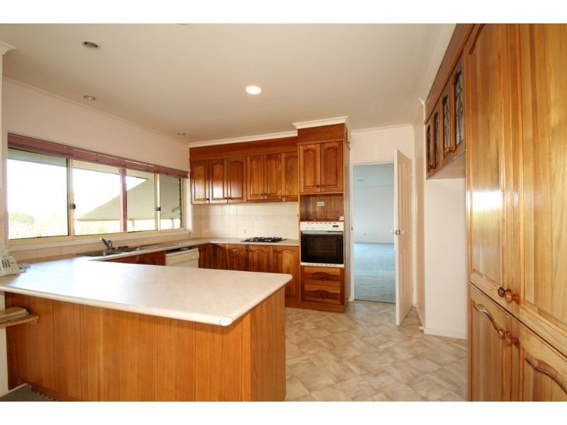 2 Eden Cresent, Leongatha VIC 3953