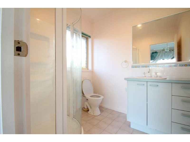 2 Eden Cresent, Leongatha VIC 3953