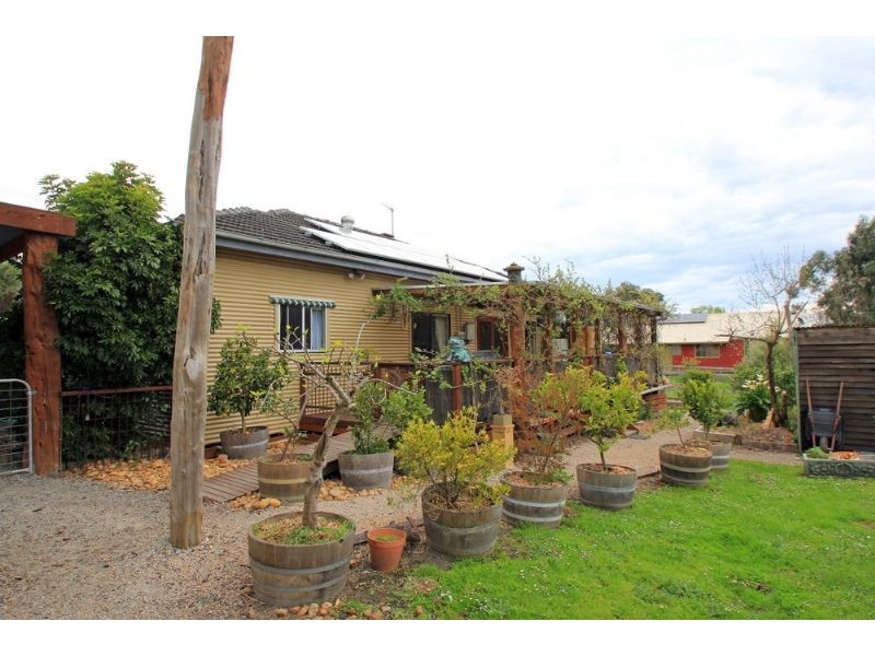 70 Whitelaw Street, Meeniyan VIC 3956