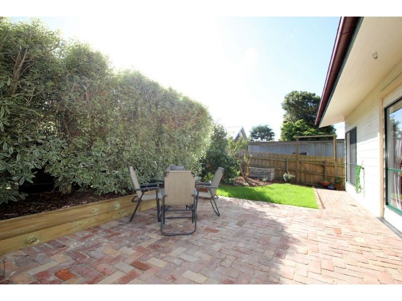 16 Horn Street, Leongatha VIC 3953