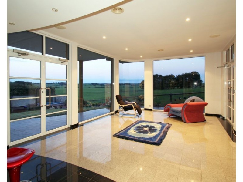 8 Scarlett Close, Leongatha VIC 3953