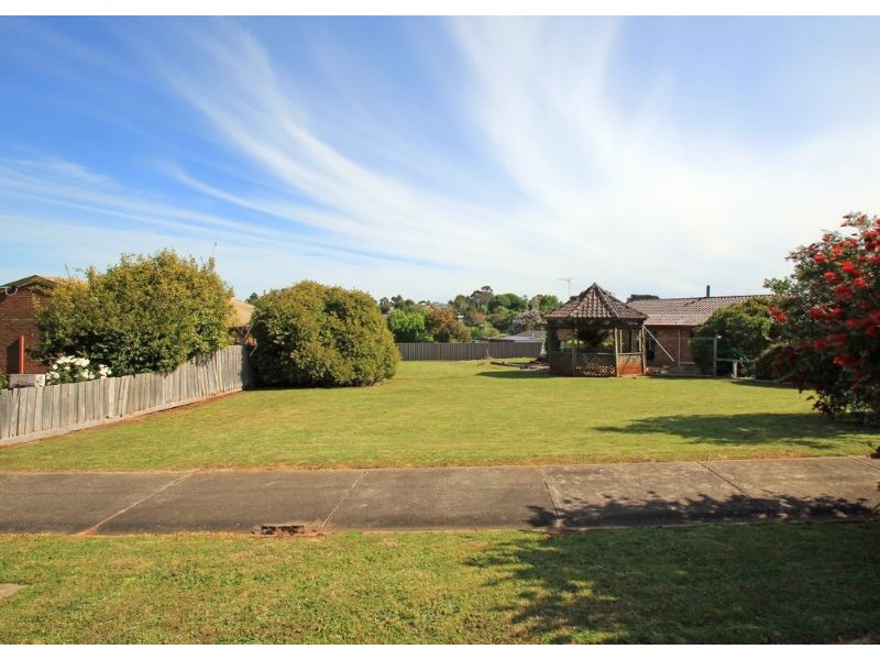 23 Valley View Cresent, Leongatha VIC 3953