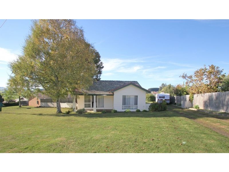 5 Callaway Crescent, Leongatha VIC 3953