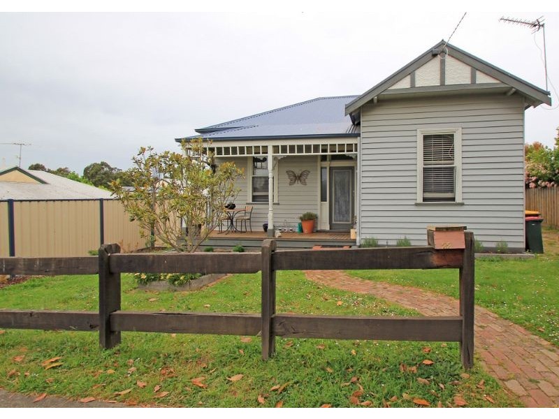 22 Turner Street, Leongatha VIC 3953