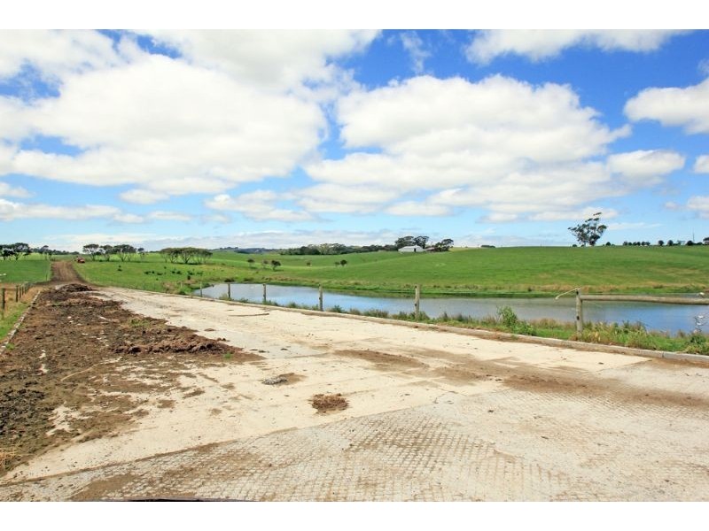 874 Falls Road, Fish Creek VIC 3959