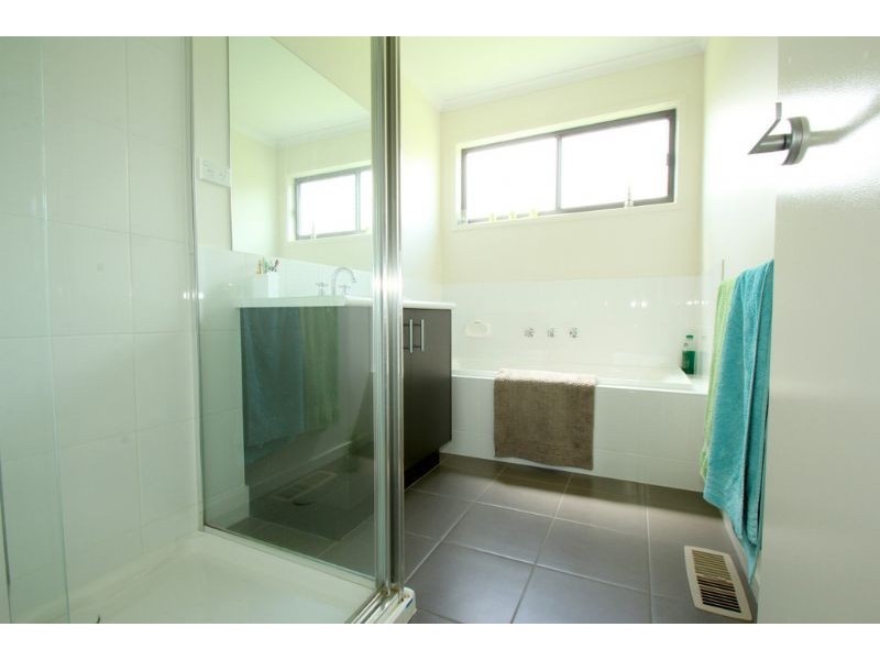 33 Worthy Street, Leongatha VIC 3953