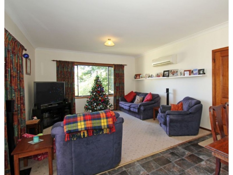 11 Jeffrey Street, Leongatha VIC 3953
