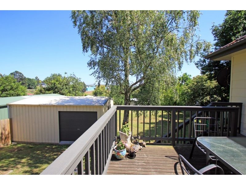 11 Jeffrey Street, Leongatha VIC 3953