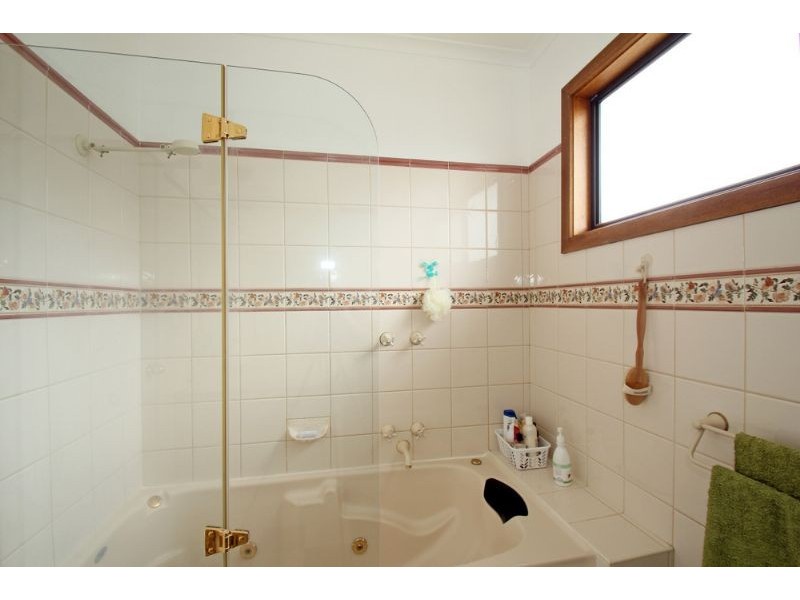 15 Ogilvy Street, Leongatha VIC 3953