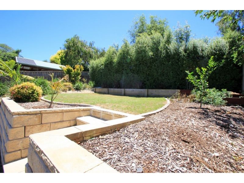 11 Lee Parade, Leongatha VIC 3953