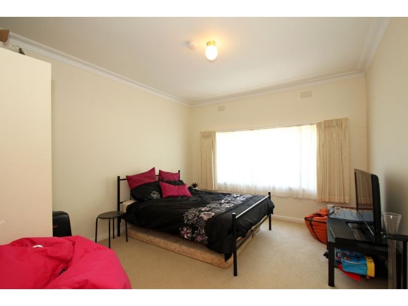11 Lee Parade, Leongatha VIC 3953