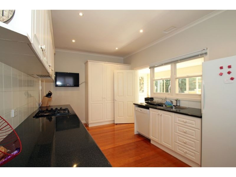 11 Lee Parade, Leongatha VIC 3953