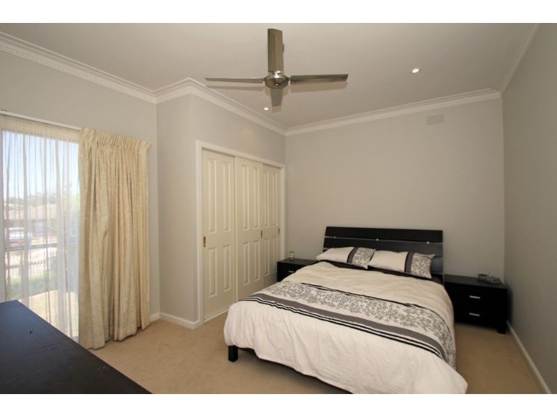11 Lee Parade, Leongatha VIC 3953