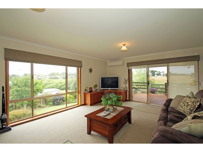 35 Chamberlain Drive, Leongatha VIC 3953