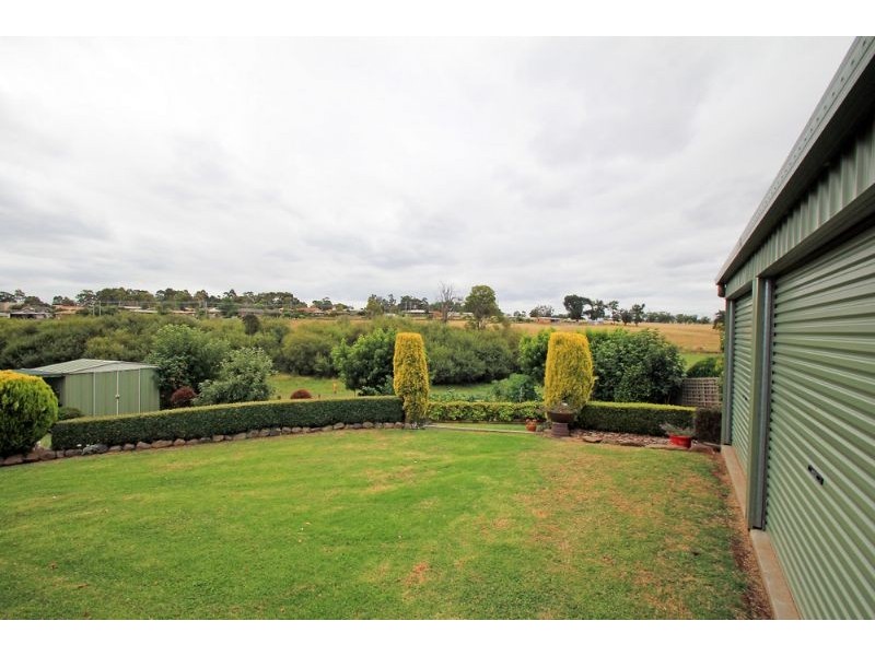 35 Chamberlain Drive, Leongatha VIC 3953