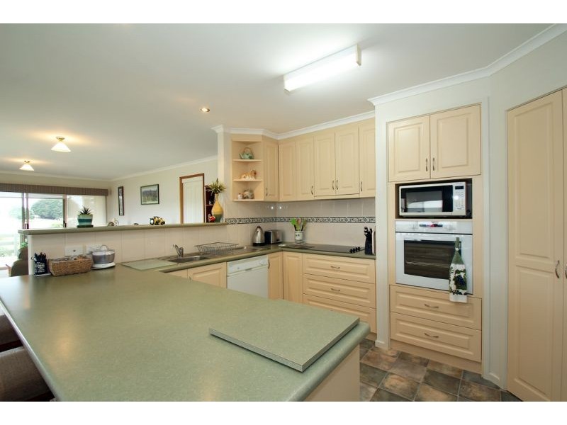 35 Chamberlain Drive, Leongatha VIC 3953